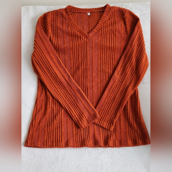 Sweaters - Women's Orange V-Neck Sweater XL
